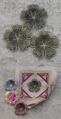 Vintage Floral  Filigree Antique Gold (3)